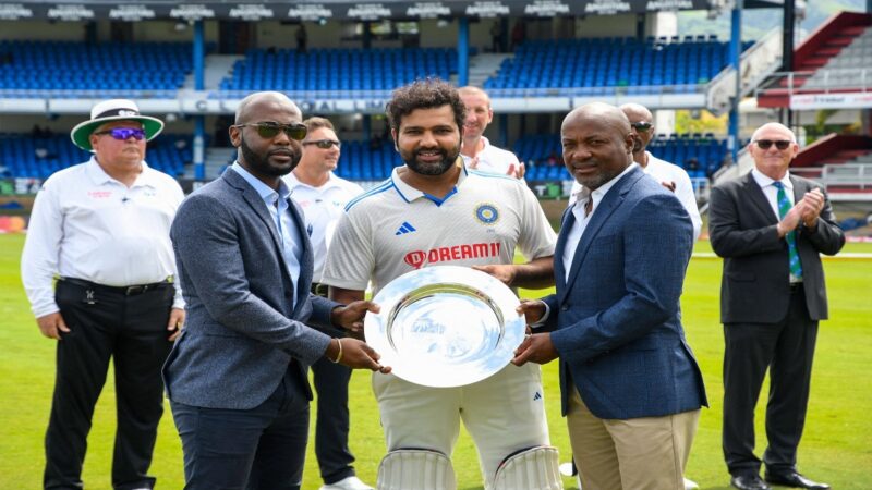 Brian Lara gave a special gift to Rohit Sharma on the 100th Test of India-West Indies